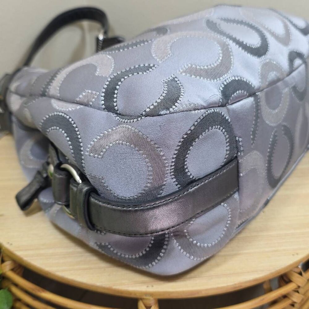 Coach Madison Gray Dotted Op Art Jacquard Metallic Shoulder Bag F1276-21215 - Picture 11 of 16